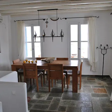 Pende Traditional Villa *