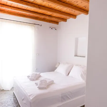 Pende Traditional Villa