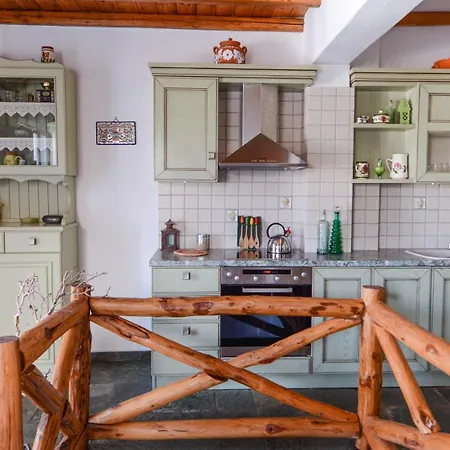 Pende Traditional Villa