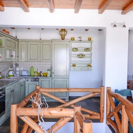 Pende Traditional Villa *