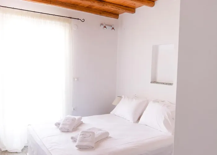 Pende Traditional Villa