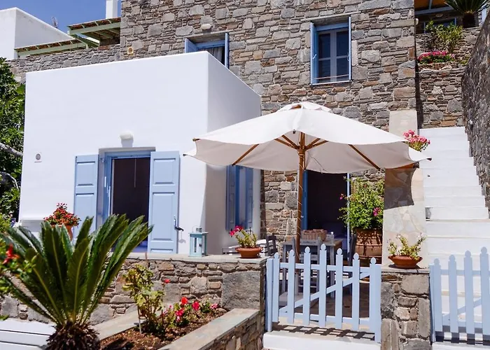 Pende Traditional Villa