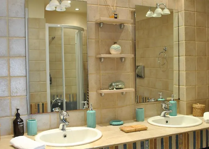 Villa Pende Traditional *