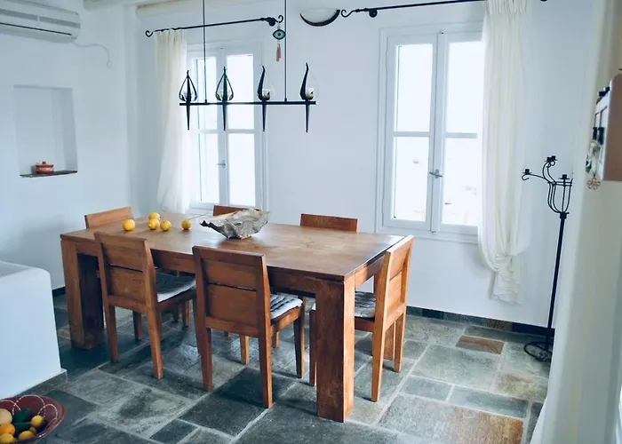 Villa Pende Traditional