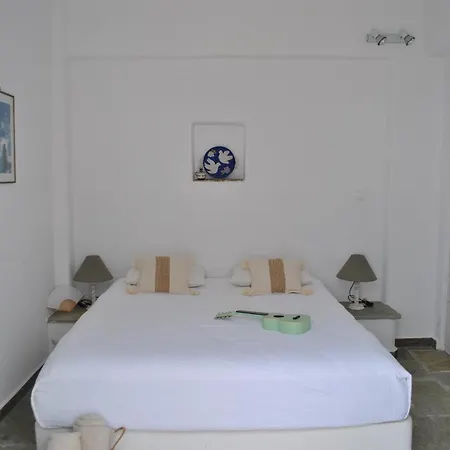 Villa Pénde Traditional